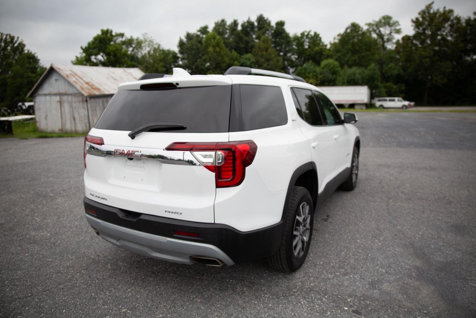 2023 Gmc Acadia SLT photo 3