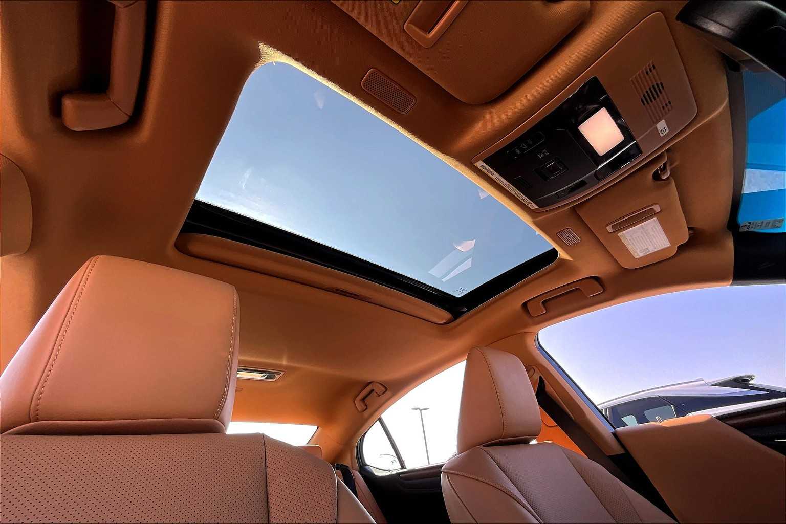 2025 Lexus ES Premium photo 13