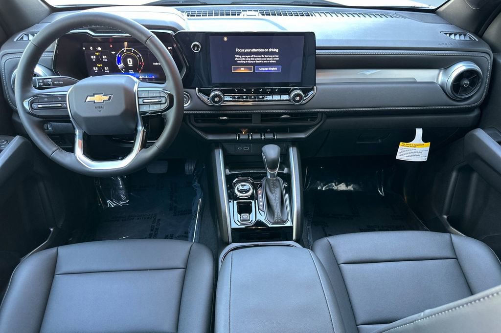 2025 Chevrolet Colorado Work Truck LT photo 15