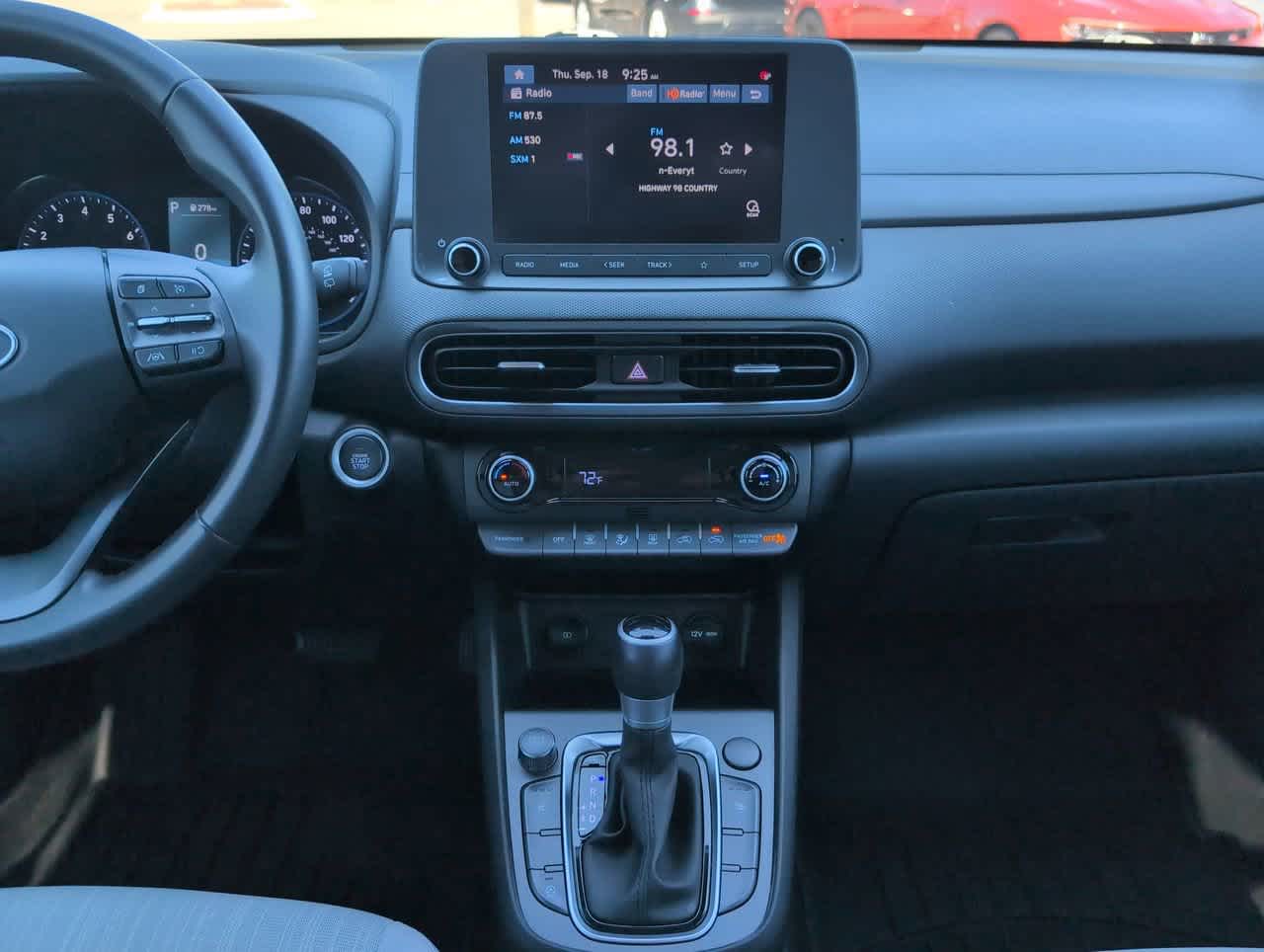 2022 Hyundai Kona SEL photo 17