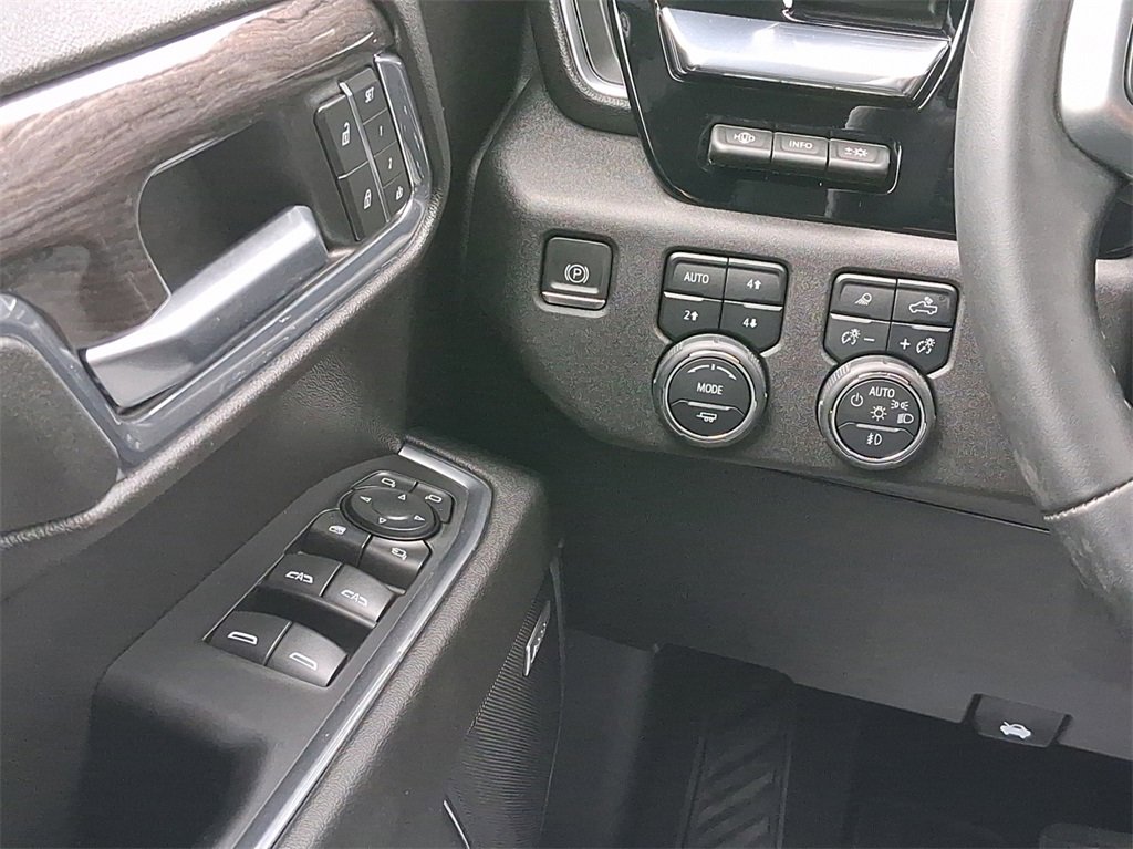2023 Chevrolet Silverado 1500 LTZ photo 12