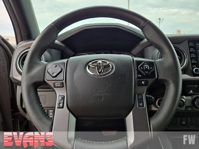 2023 Toyota Tacoma TRD Off-Road photo 10
