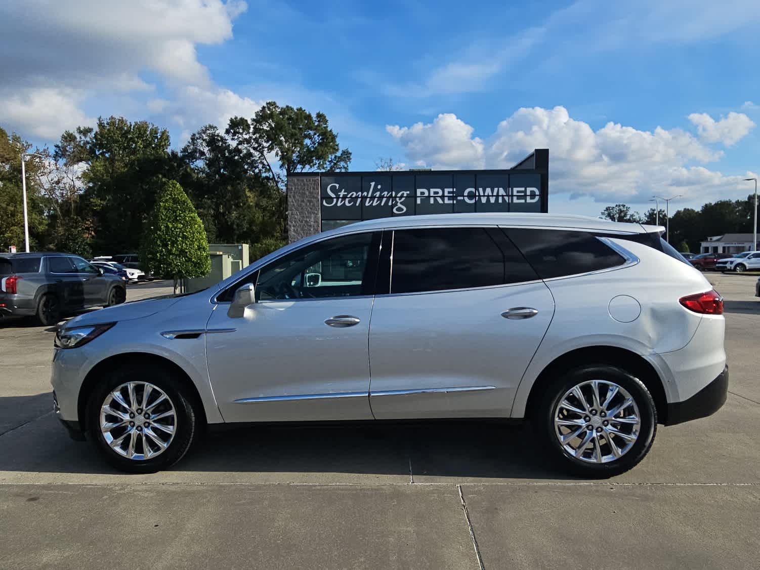 2020 Buick Enclave Essence