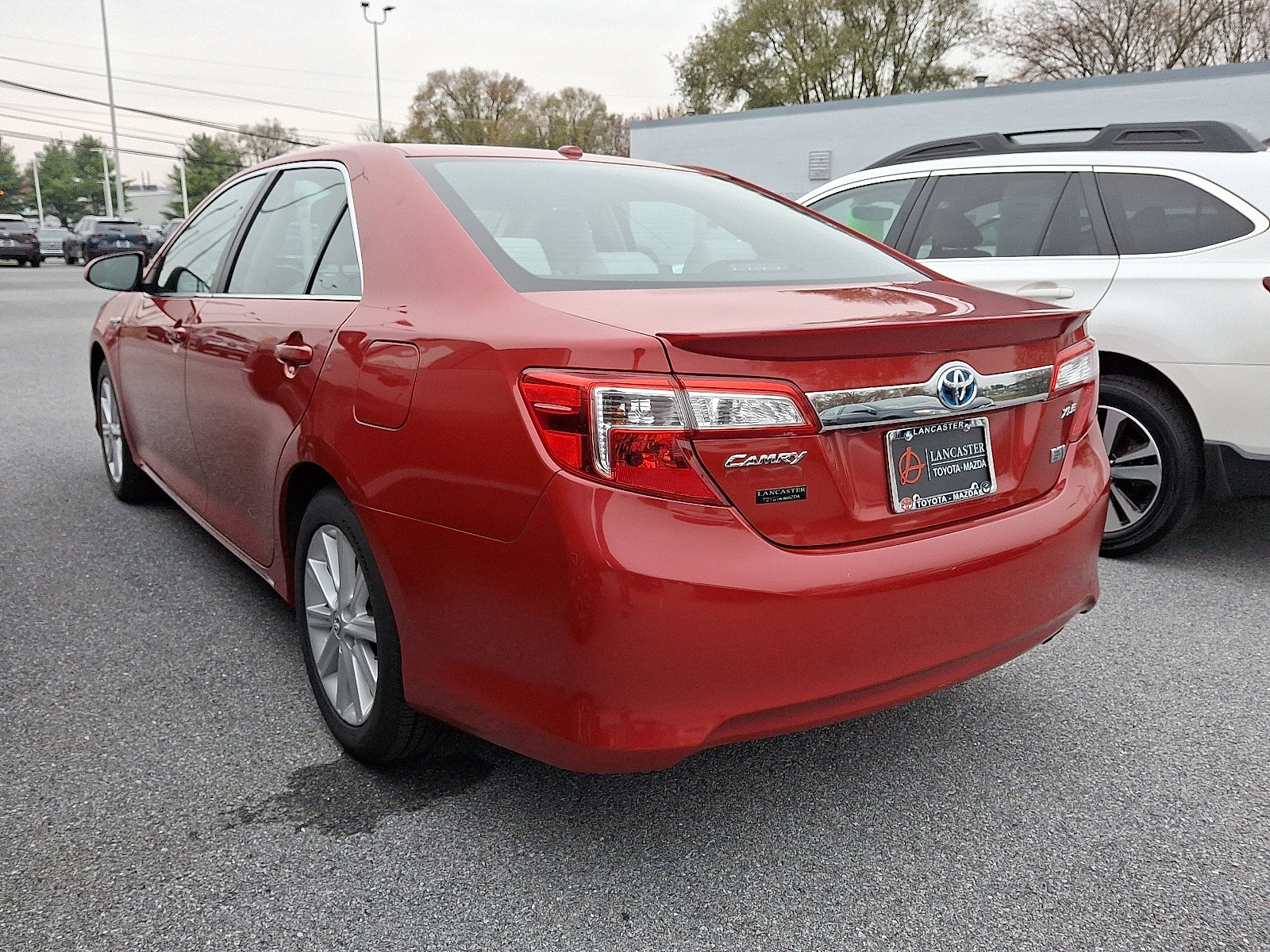 2012 Toyota Camry Hybrid XLE photo 3