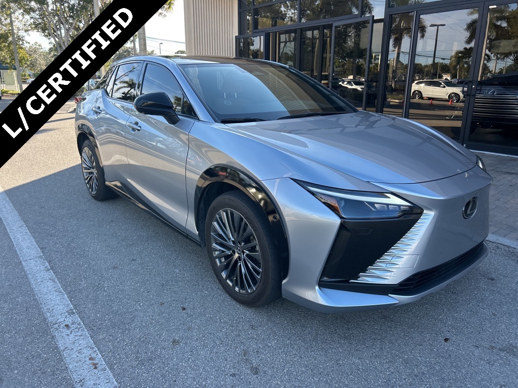 2023 Lexus RZ Luxury's photo