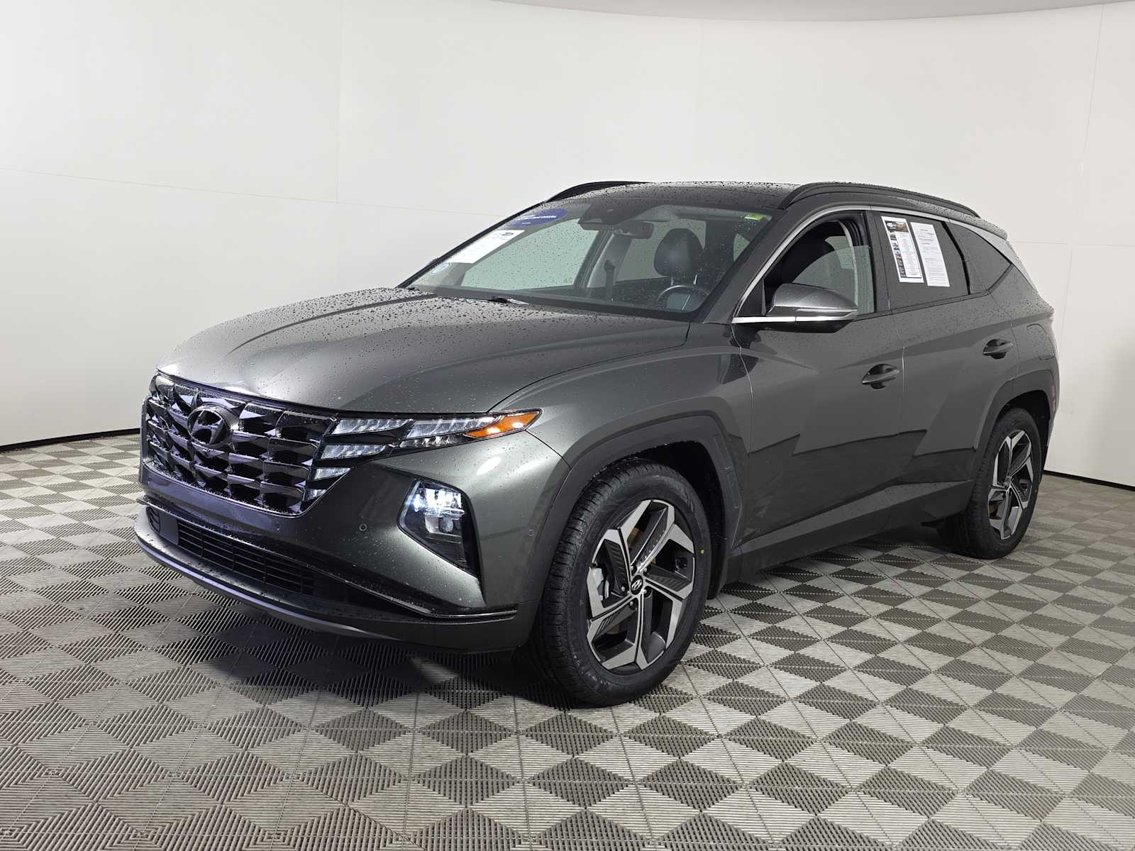 2023 Hyundai Tucson Limited photo 2