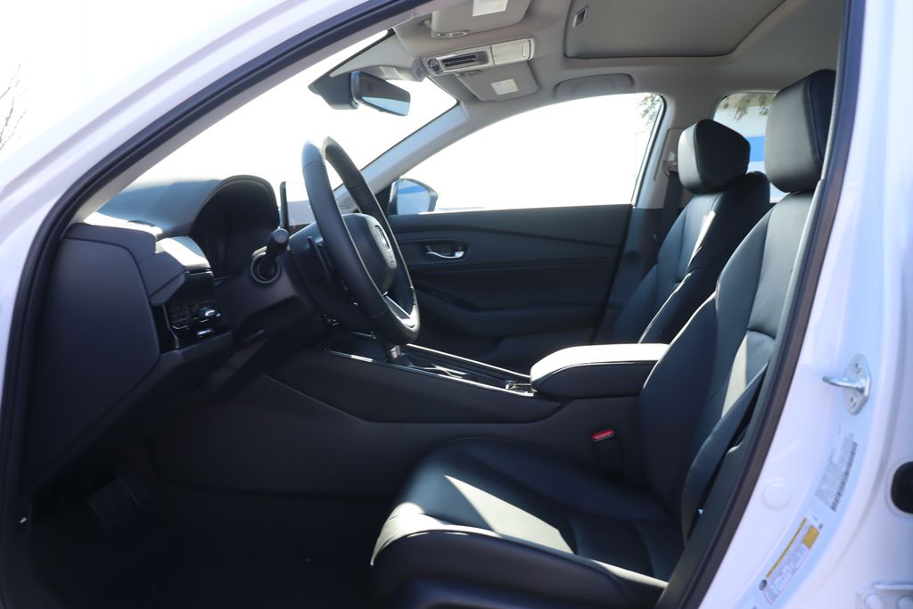 2025 Honda Accord Hybrid Touring photo 27