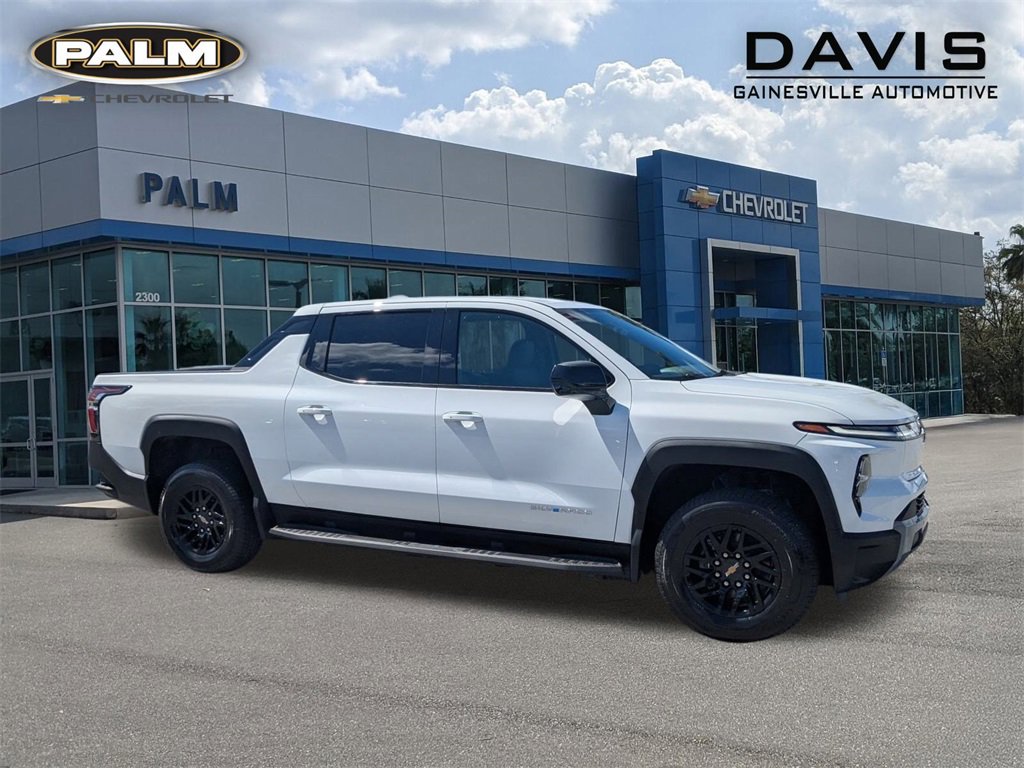 2026 Chevrolet Silverado EV LT's photo