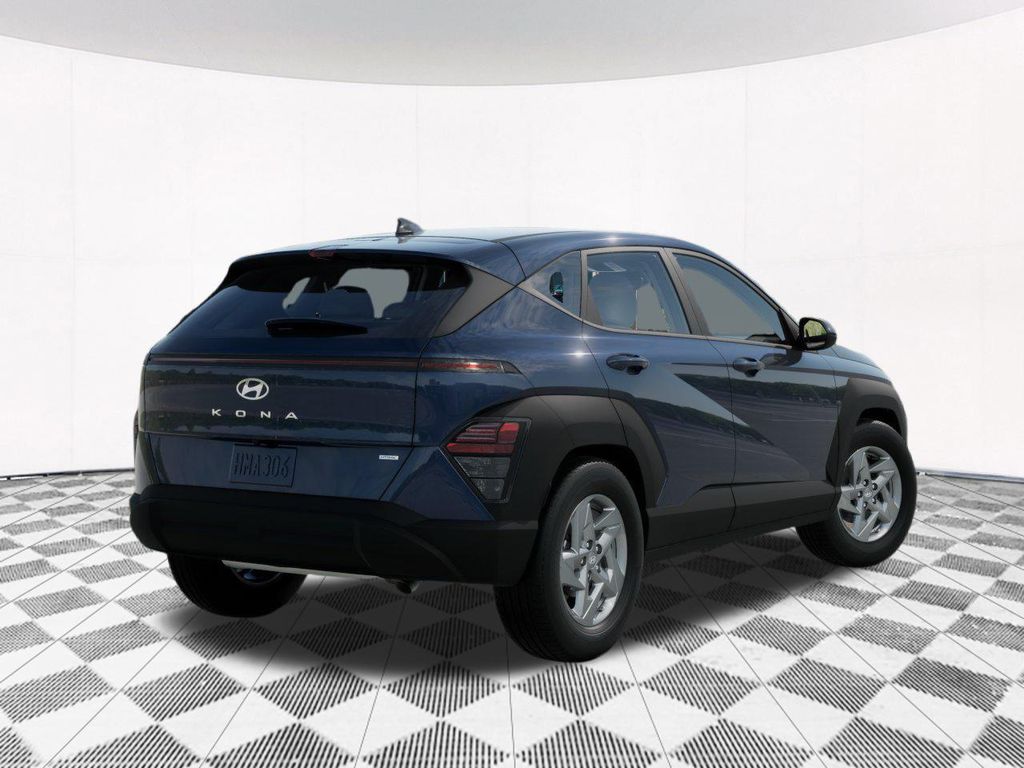 2026 Hyundai Kona SE photo 3