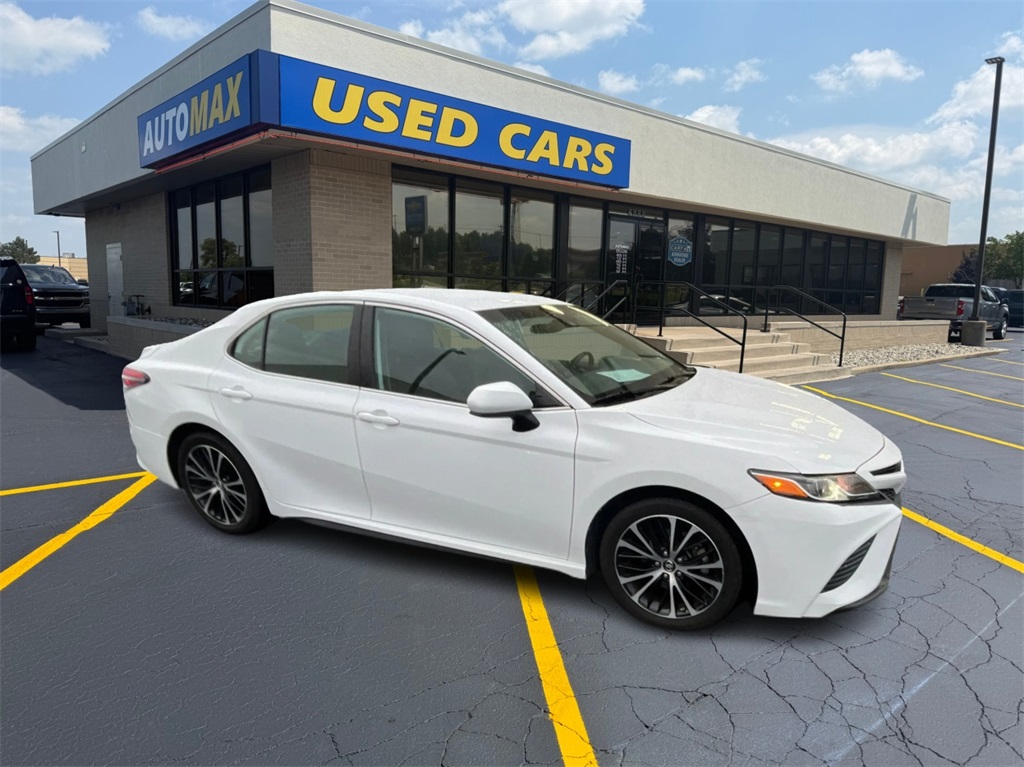 2019 Toyota Camry L photo 3