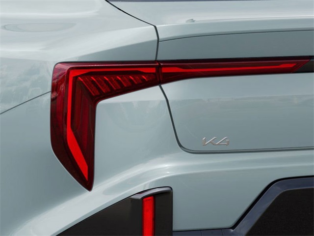 2025 Kia K4 GT-Line photo 11