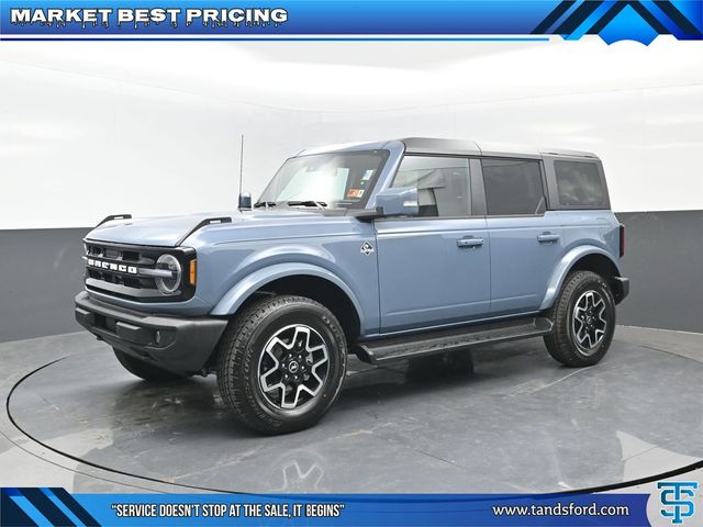 2025 Ford Bronco 4-Door Outer Banks's photo