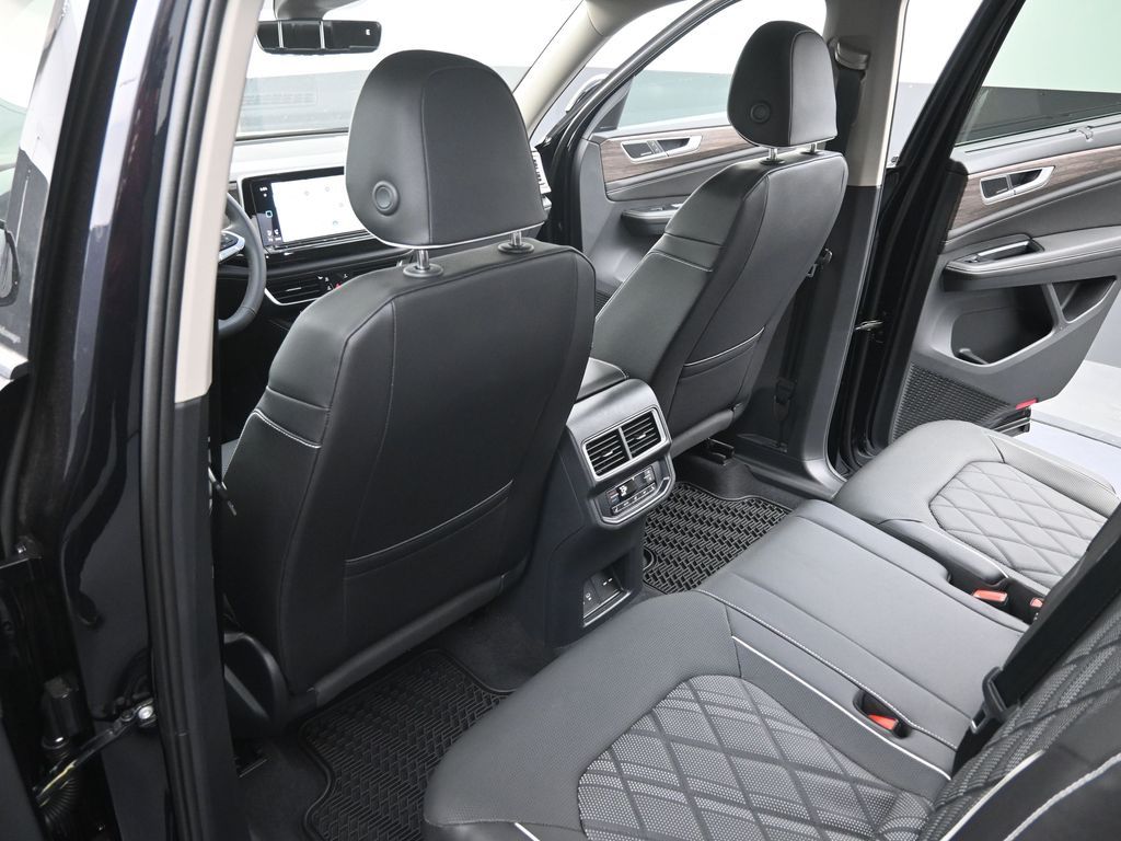 2025 Volkswagen Atlas SEL Premium R-Line photo 39