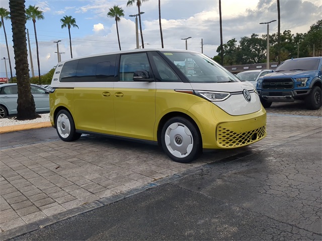 2025 Volkswagen ID. Buzz photo 2