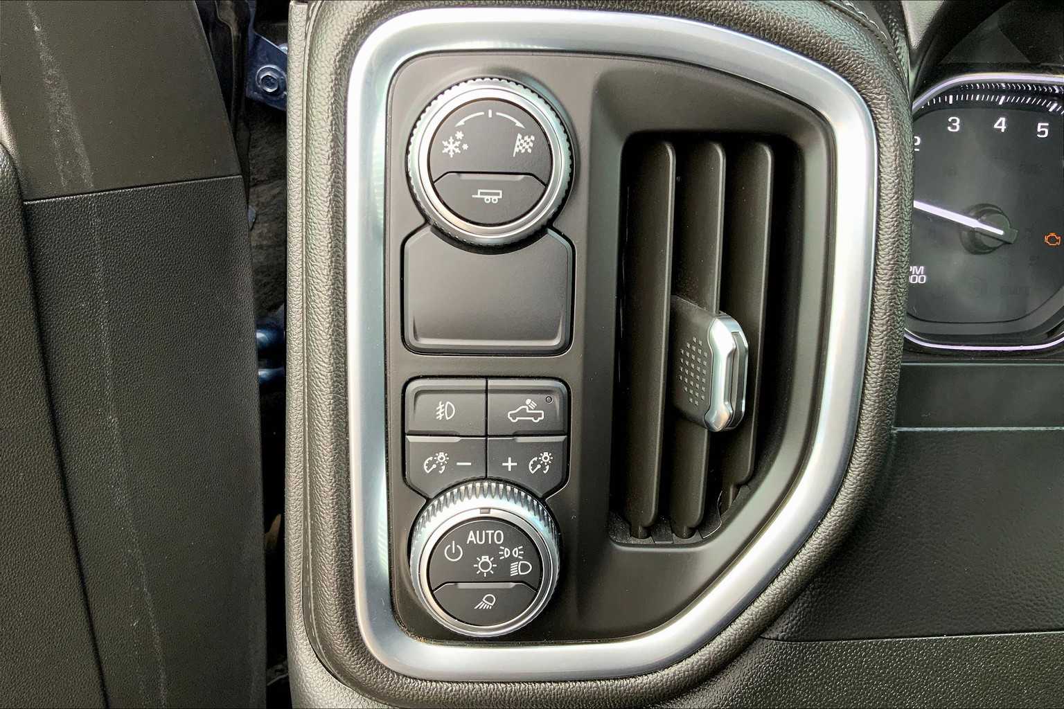 2019 Gmc Sierra 1500 SLT photo 33