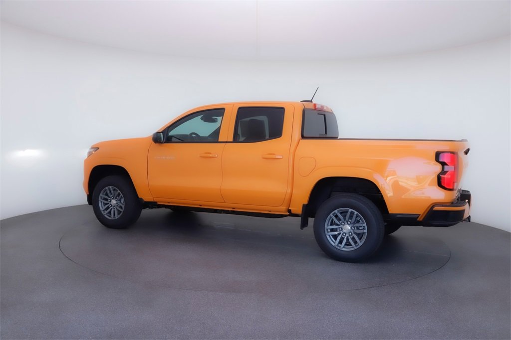 2026 Chevrolet Colorado LT photo 3