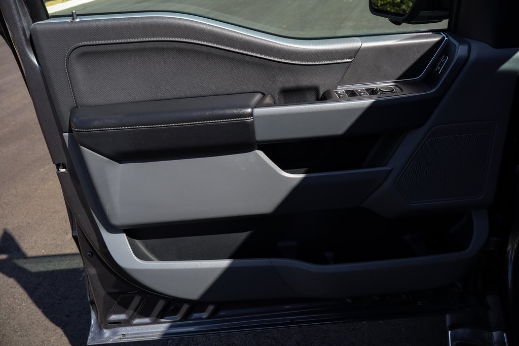 2024 Ford F-150 XLT photo 32
