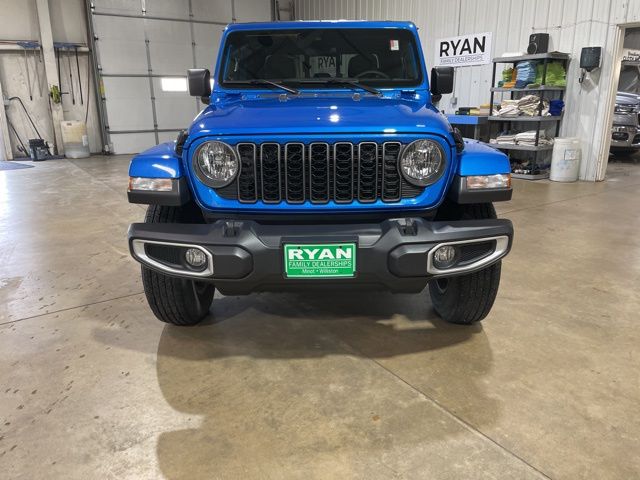 2024 Jeep Gladiator Sport photo 4