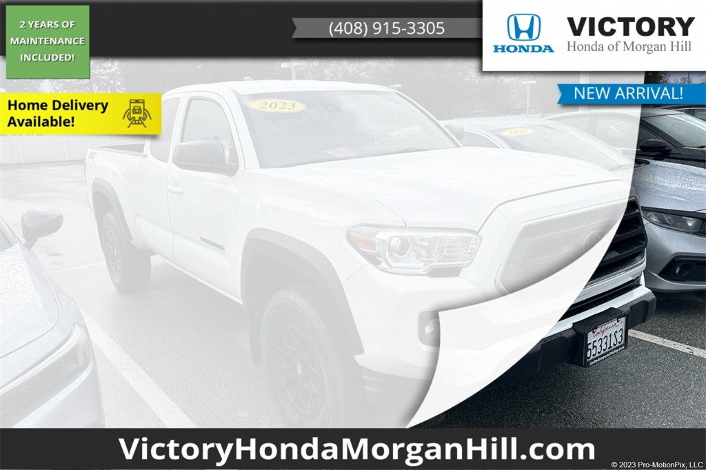 2023 Toyota Tacoma SR5's photo