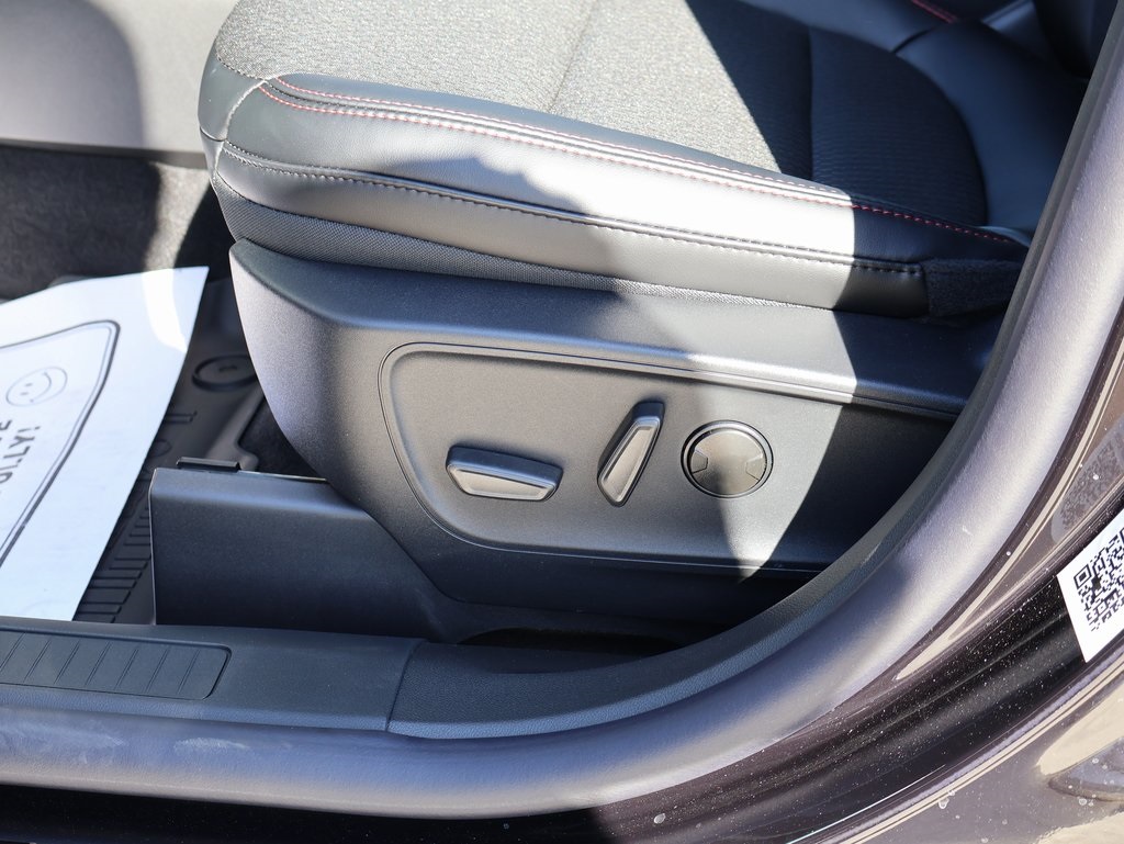 2025 Ford Escape ST-Line Elite photo 23