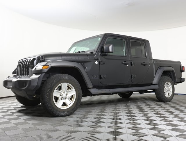 2020 Jeep Gladiator Sport S's photo