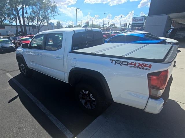 2018 Toyota Tacoma SR V6 photo 2
