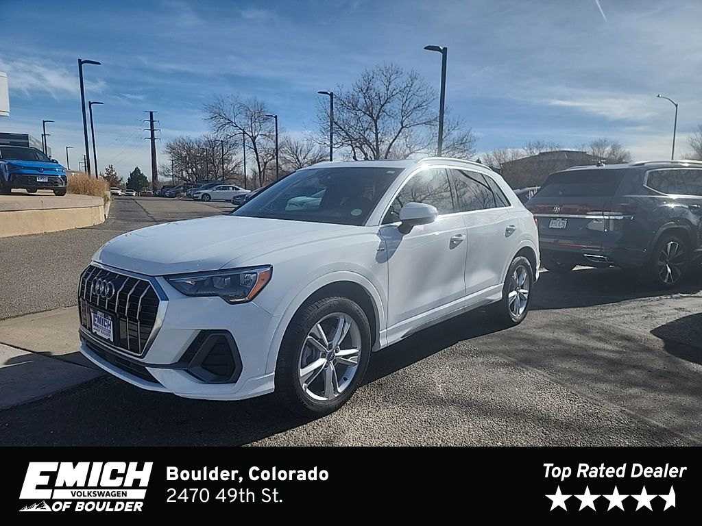 2020 Audi Q3 S Line Premium's photo