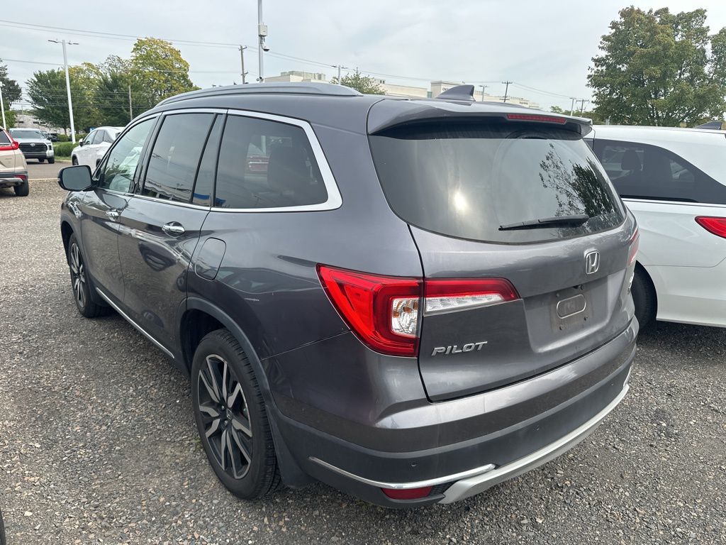2021 Honda Pilot Touring photo 4