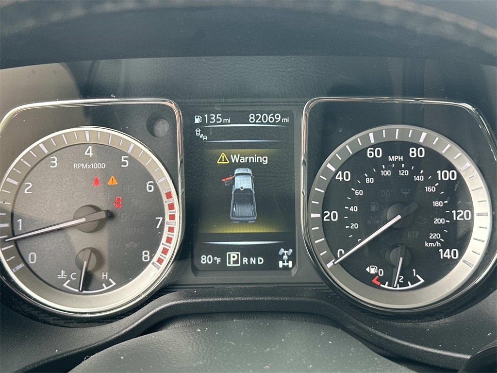 2017 Nissan Titan Platinum Reserve photo 21