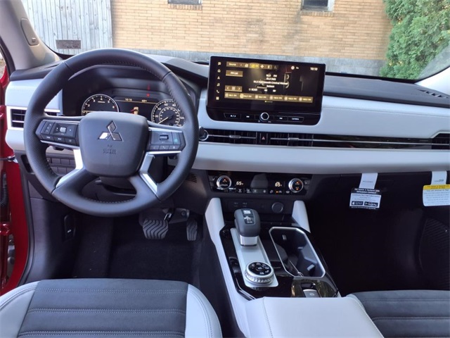 2025 Mitsubishi Outlander SE 2.5 S-AWC photo 7