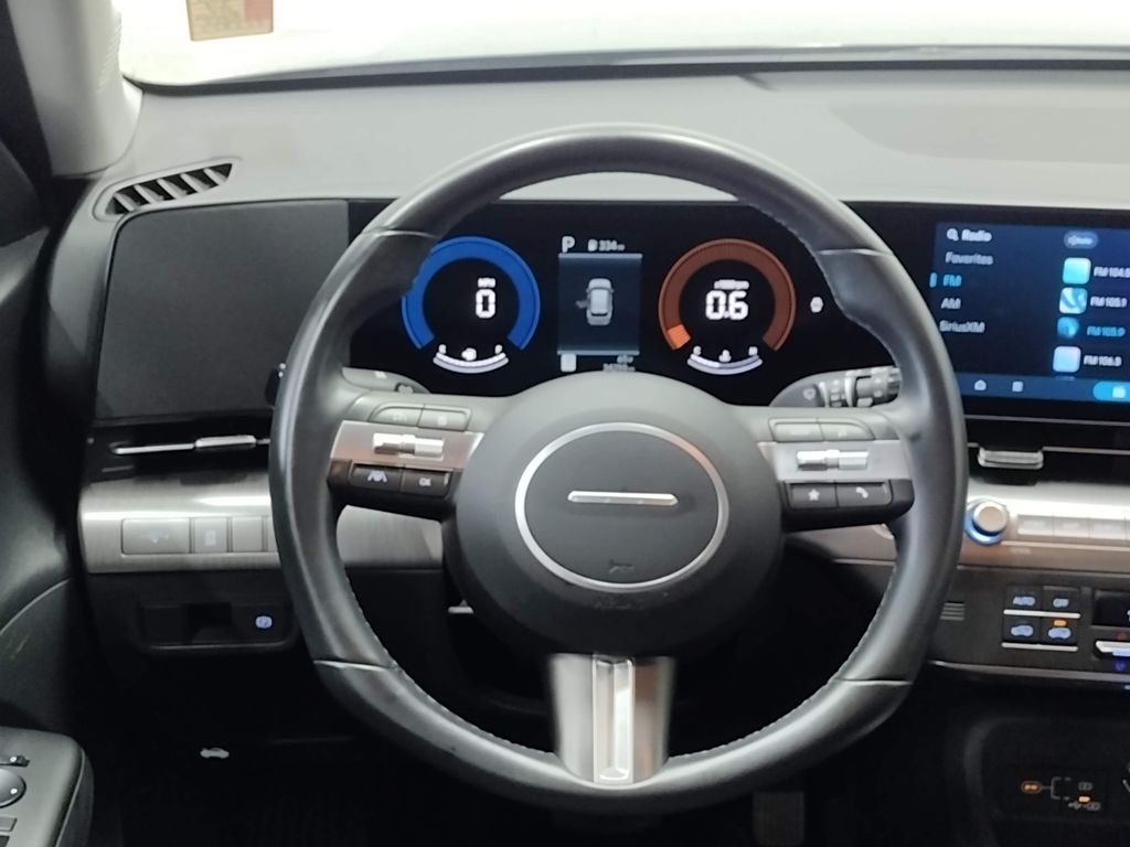 2024 Hyundai Kona SEL photo 32