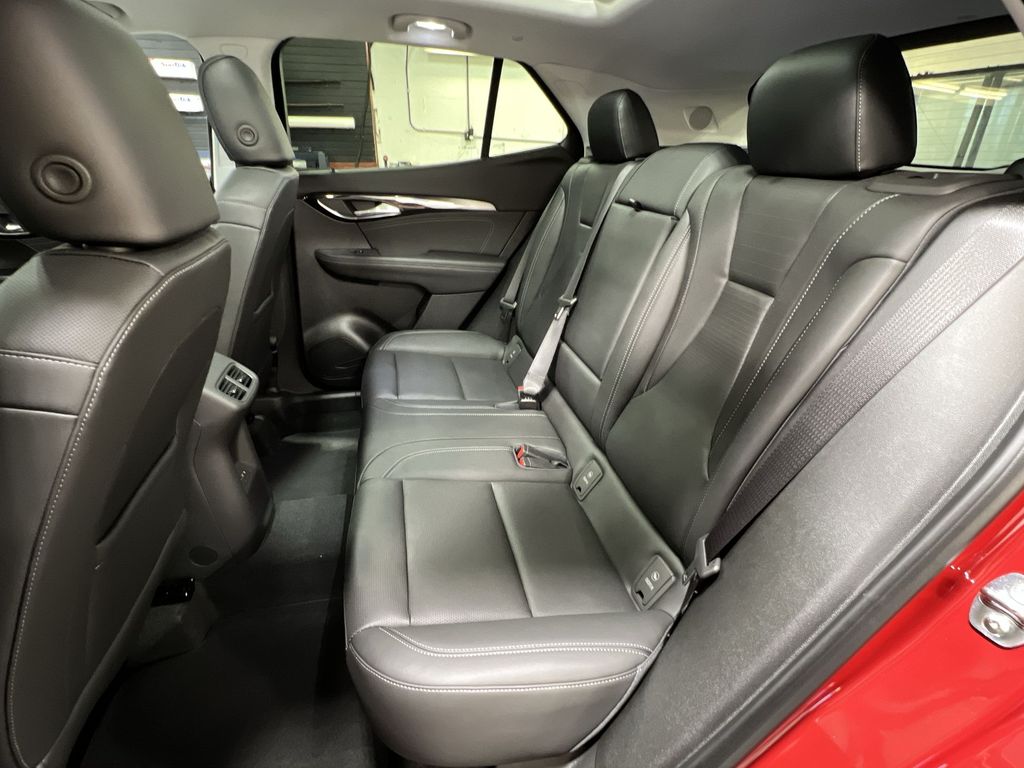 2025 Buick Envision Preferred photo 18
