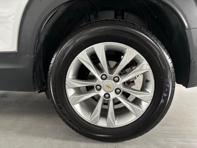 2023 Chevrolet Trailblazer LS photo 4