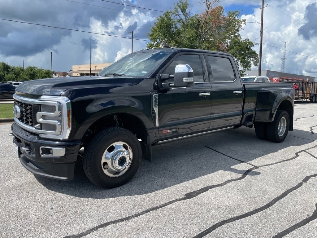 2024 Ford F-350 photo 4