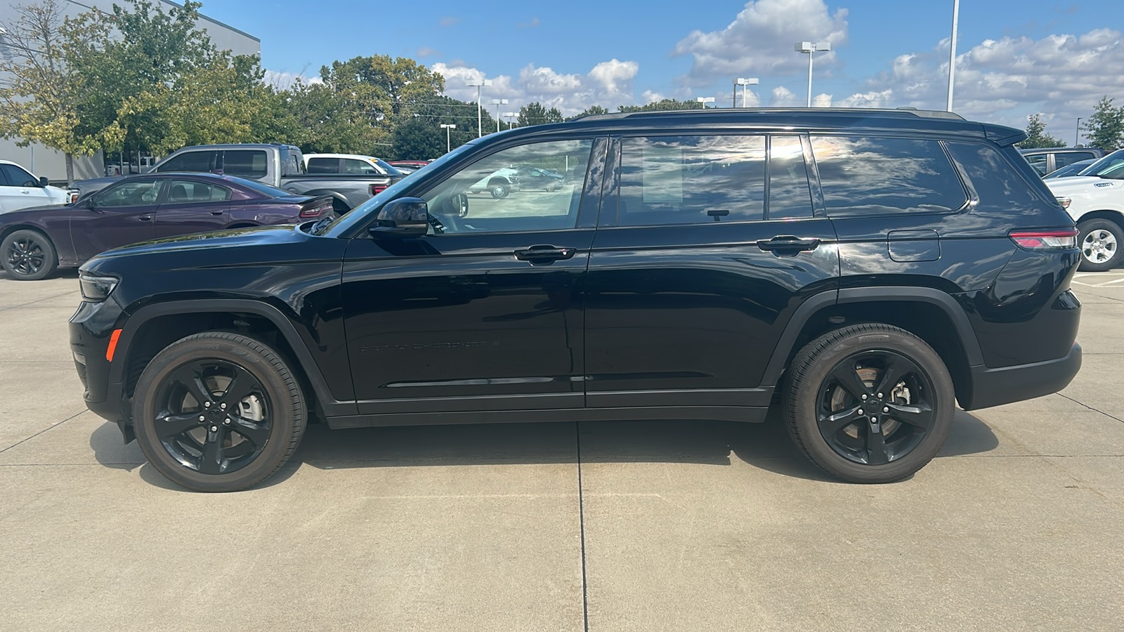 2023 Jeep Grand Cherokee Limited photo 6