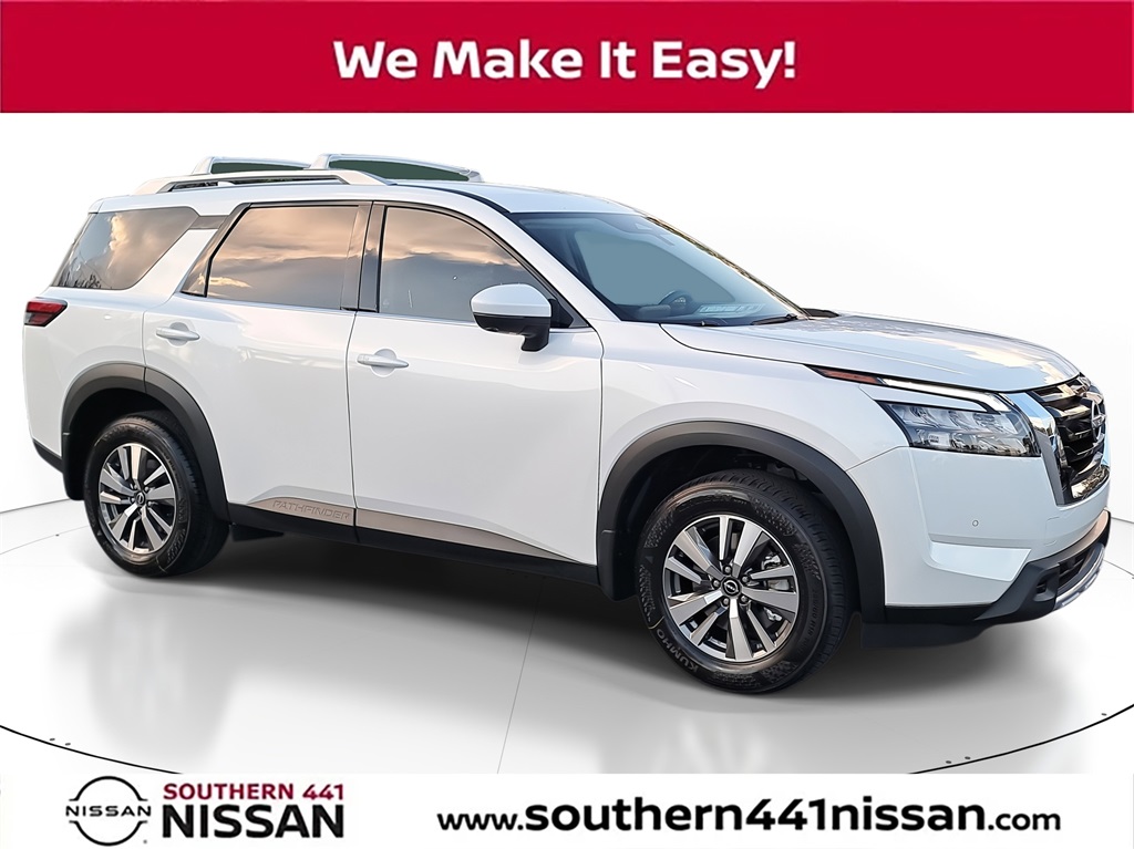 2025 Nissan Pathfinder SL's photo