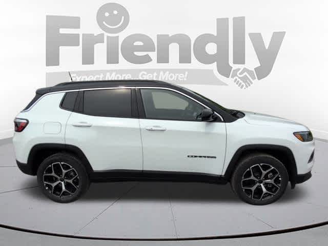 2025 Jeep Compass Limited photo 4