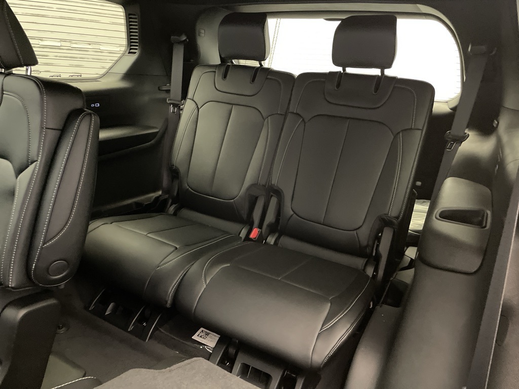 2025 Jeep Grand Cherokee Limited photo 14