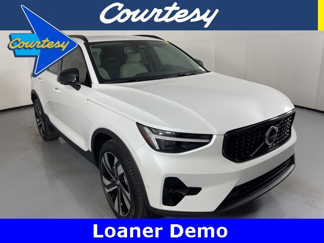 2026 Volvo XC40
