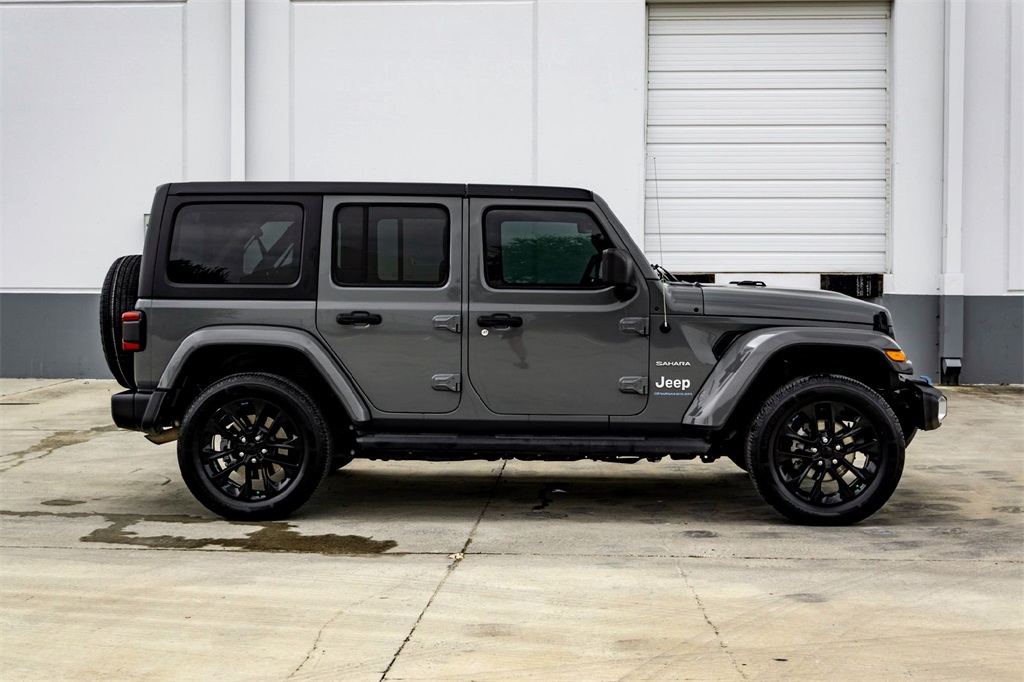 2023 Jeep Wrangler Sahara 4xe photo 4