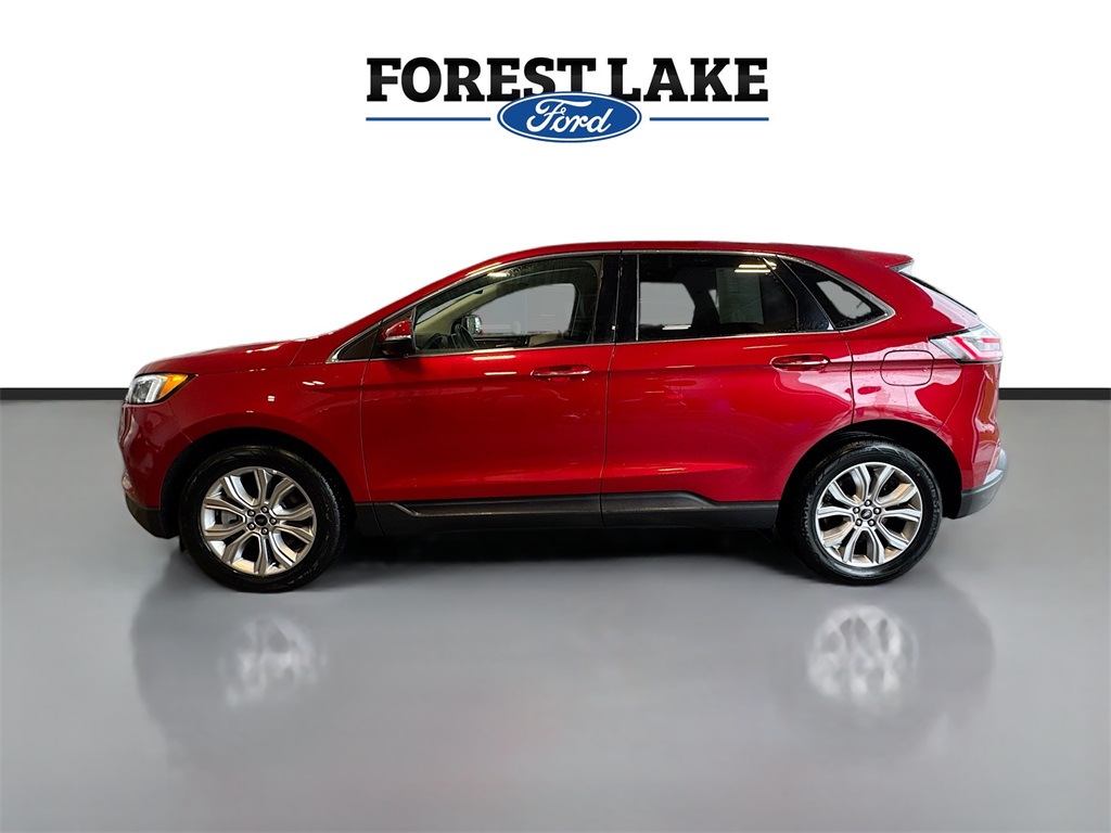 2024 Ford Edge Titanium photo 4
