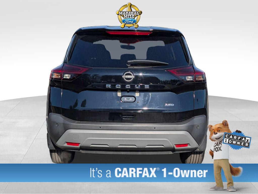 2023 Nissan Rogue S's photo