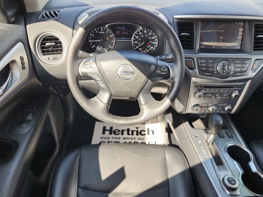 2020 Nissan Pathfinder SL 4x4 photo 9