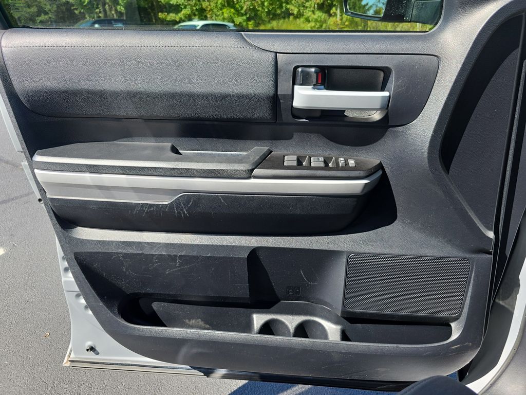 2019 Toyota Tundra SR5 Grade photo 26