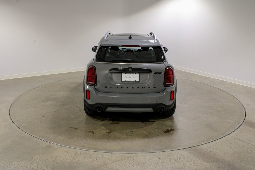 2023 Mini Countryman S Iconic photo 4