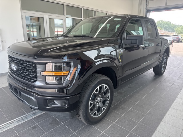 2025 Ford F-150 STX photo 2