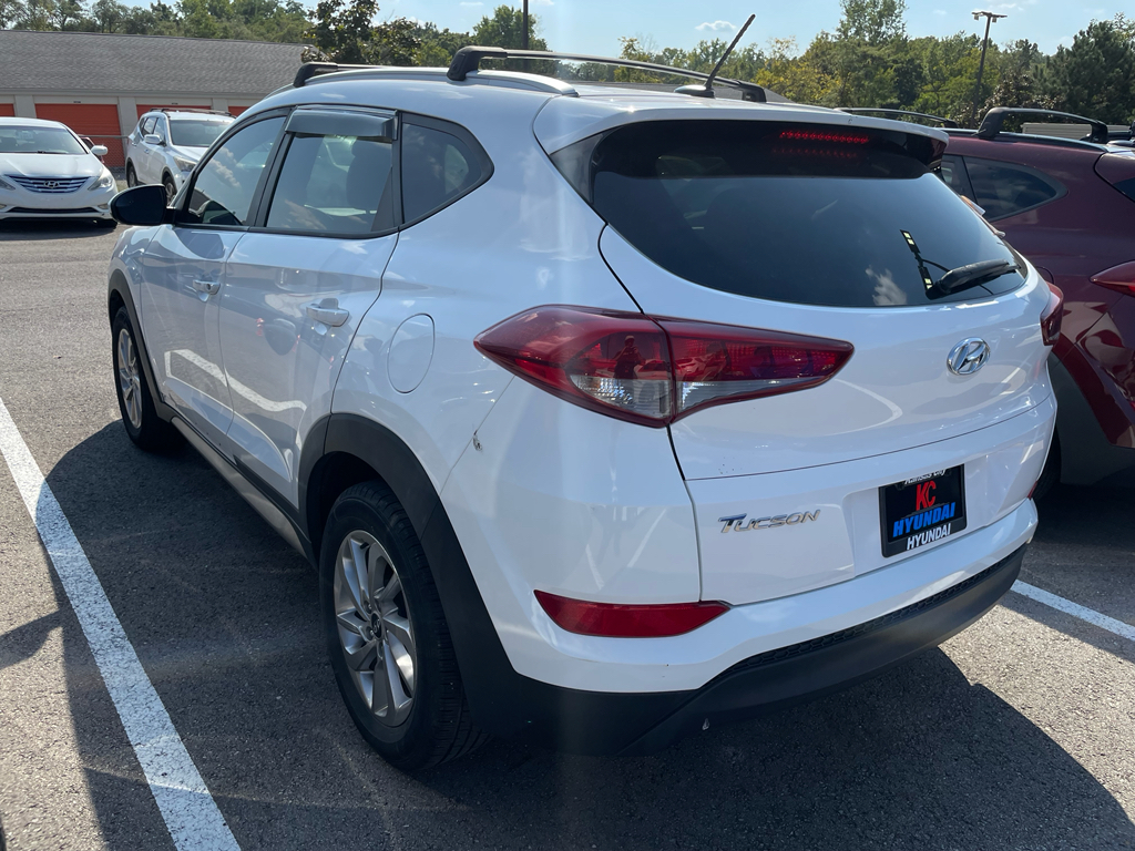 2017 Hyundai Tucson SE photo 3