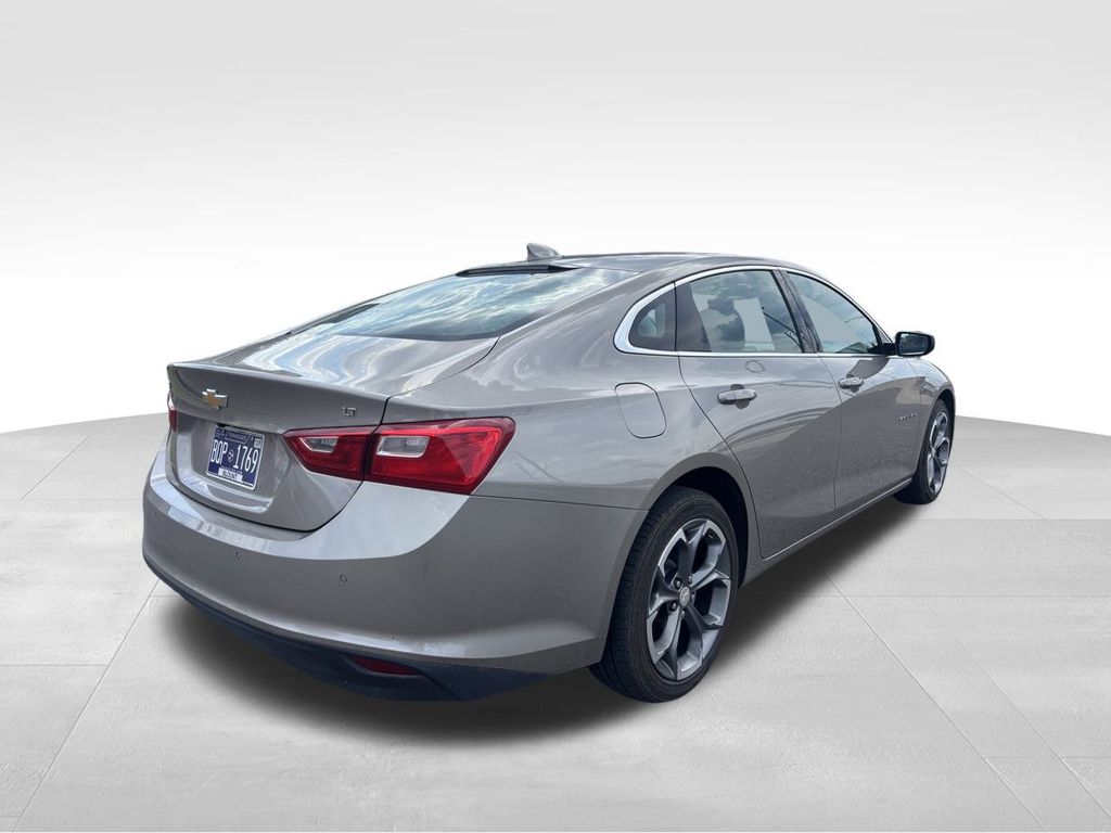 2024 Chevrolet Malibu 1LT photo 4