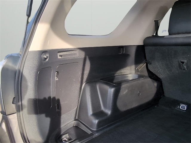 2014 Toyota 4Runner SR5 photo 33