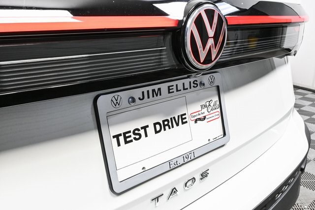 2025 Volkswagen Taos S photo 30
